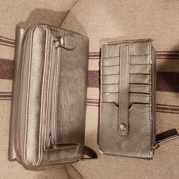 Organizer Wallet - Picture 3 of 8